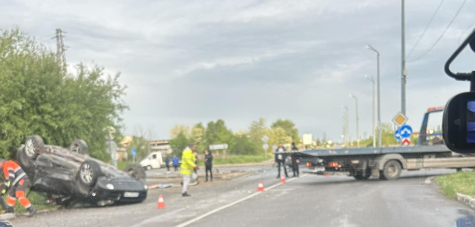Зрелищна катастрофа е станала в Ямбол преди броени часове За