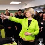 Весела Лечева