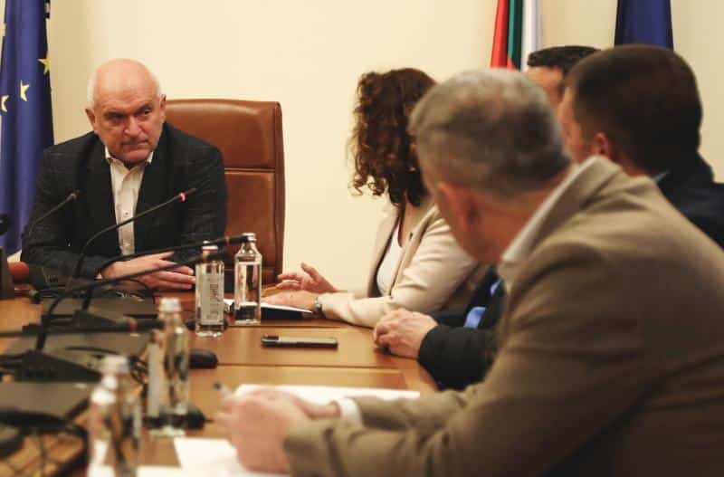Във връзка със ситуацията в Близкия Изток министър председателят Димитър Главчева