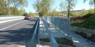 Мост над река Равадинска