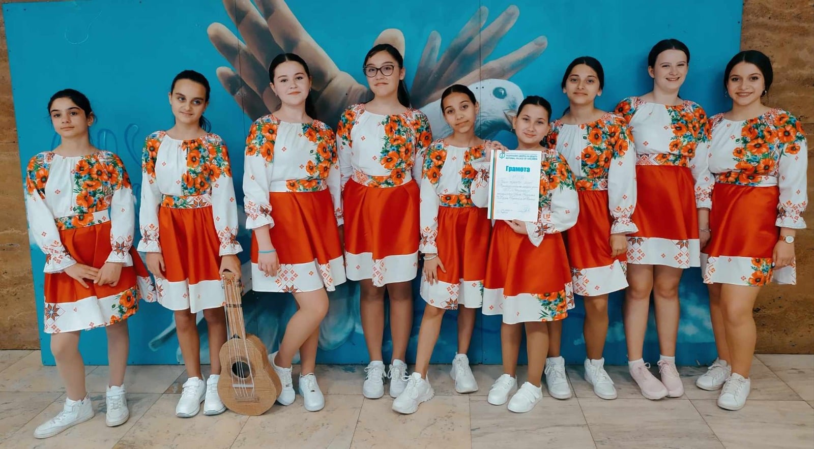 Близо 200 колективни и индивидуални участници бяха наградени в международния