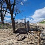 Оградата на Небет Тепе