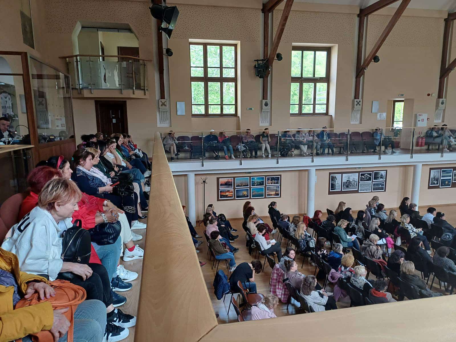 Община Варна организира обучение на медицински специалисти от училища детски