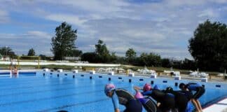 Открит плувен басейн