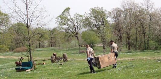 Почистване