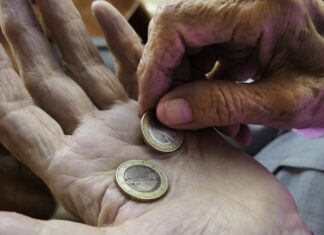 Пенсионер, пенсиите, пенсионна система в България