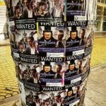 Плакати срещу Александър Йловски и Валентин Мундров