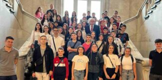 Посещение на учениците