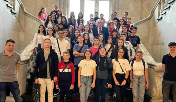 Посещение на учениците