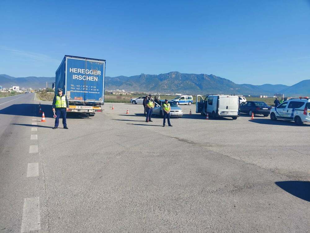 При специализирана акция по метода широкообхватен контрол само за около