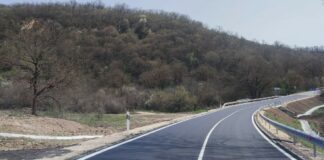 Ремонтиран път.