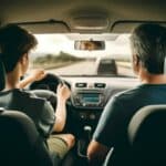 Млад шофьор