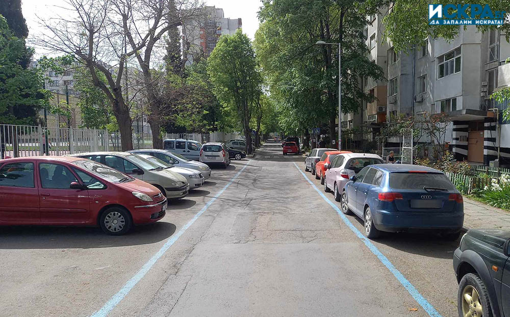 Твърденията че бургазлии и жители на други градове масово паркират