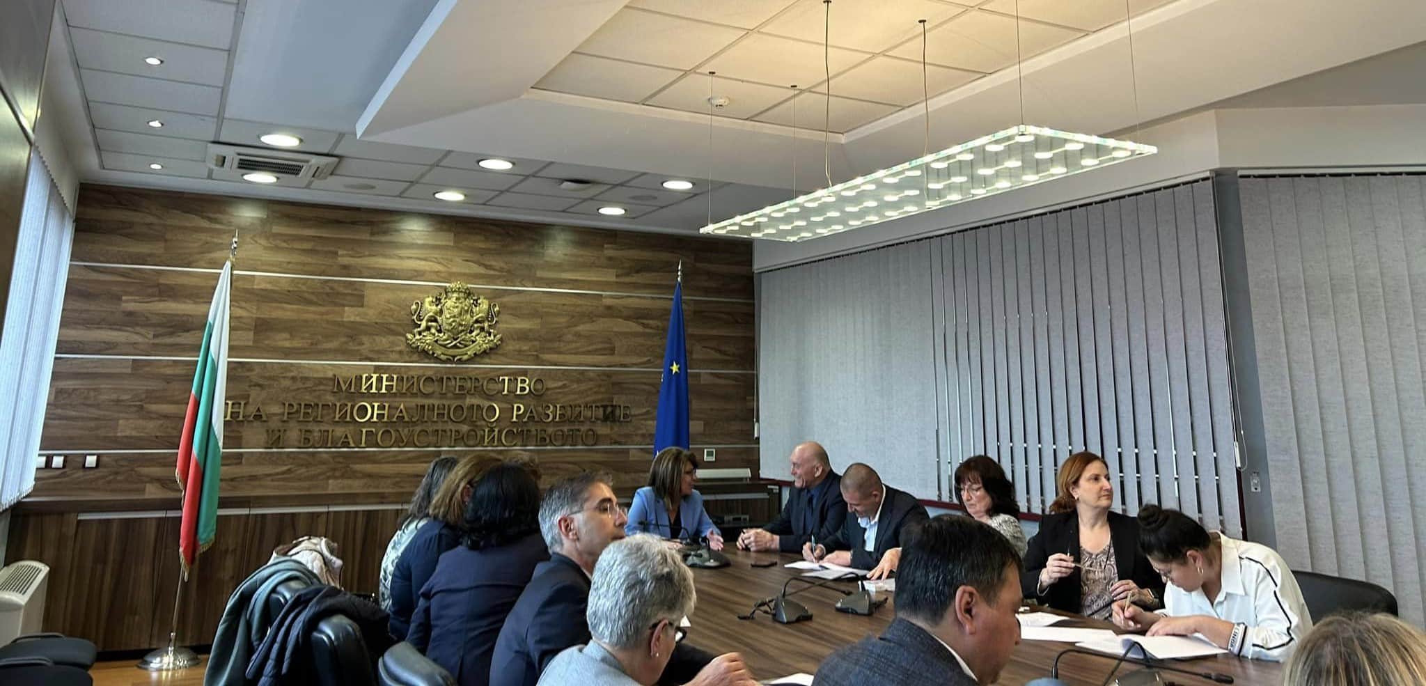 Кметът на Царево Марин Киров подписа рамково споразумение за финансиране