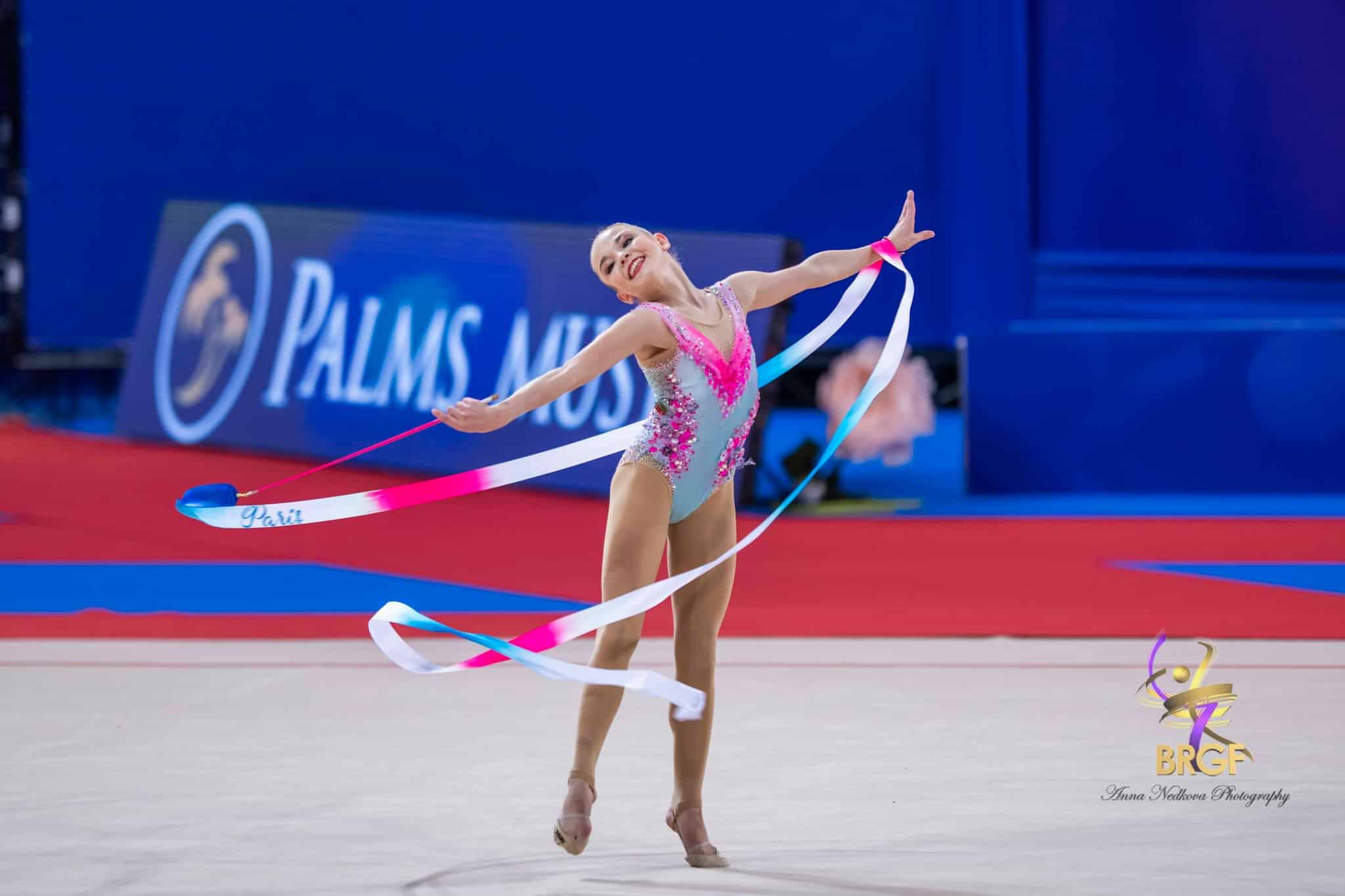 Българската гимнастичка Стилияна Николова се окичи с два медала на