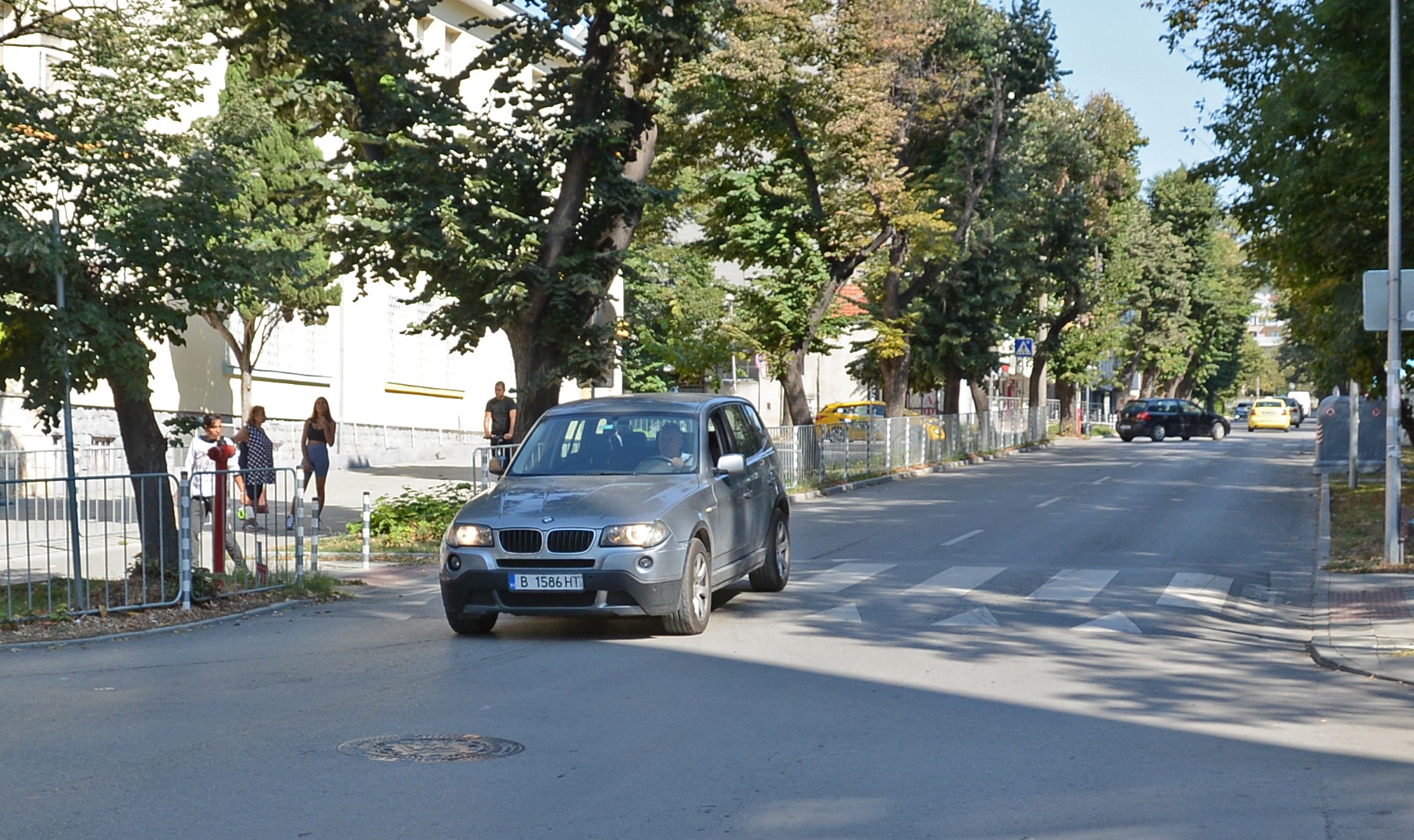 Община Варна призовава гражданите утре да преместят автомобилите си от