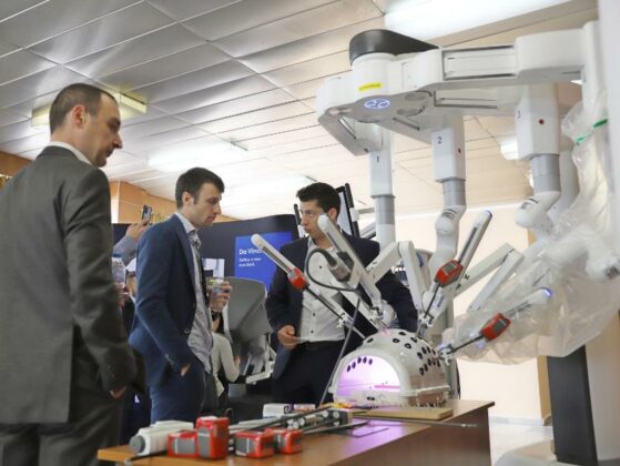 Хирурзи от ВМА