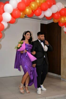 Абитуриенти