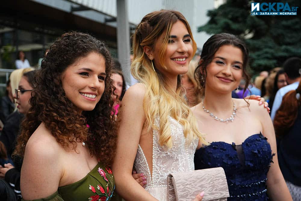 19 са учебните заведения които изпращат своите зрелостници 1214 абитуриенти казват