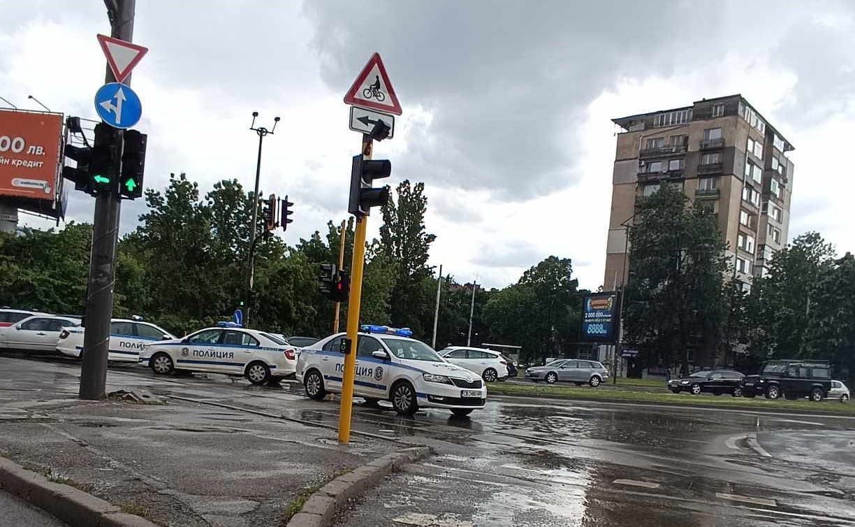 Верижна катастрофа е станала преди около час в тунела на