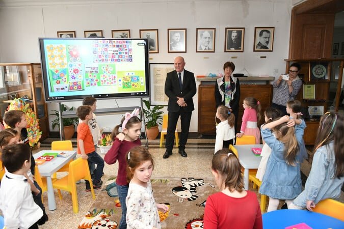 Деца от IV група на Детска градина Брезичка в София