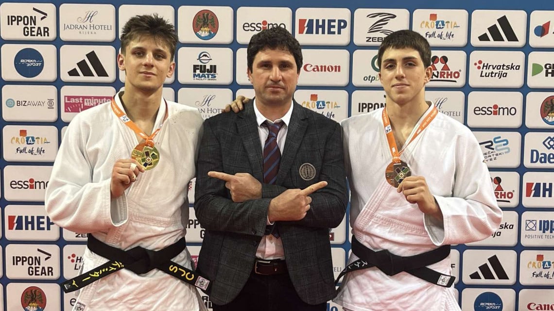 Двама българи се качиха на подиума на Европейската купа за