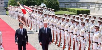 Фумио Кишида и Джо Байдън.