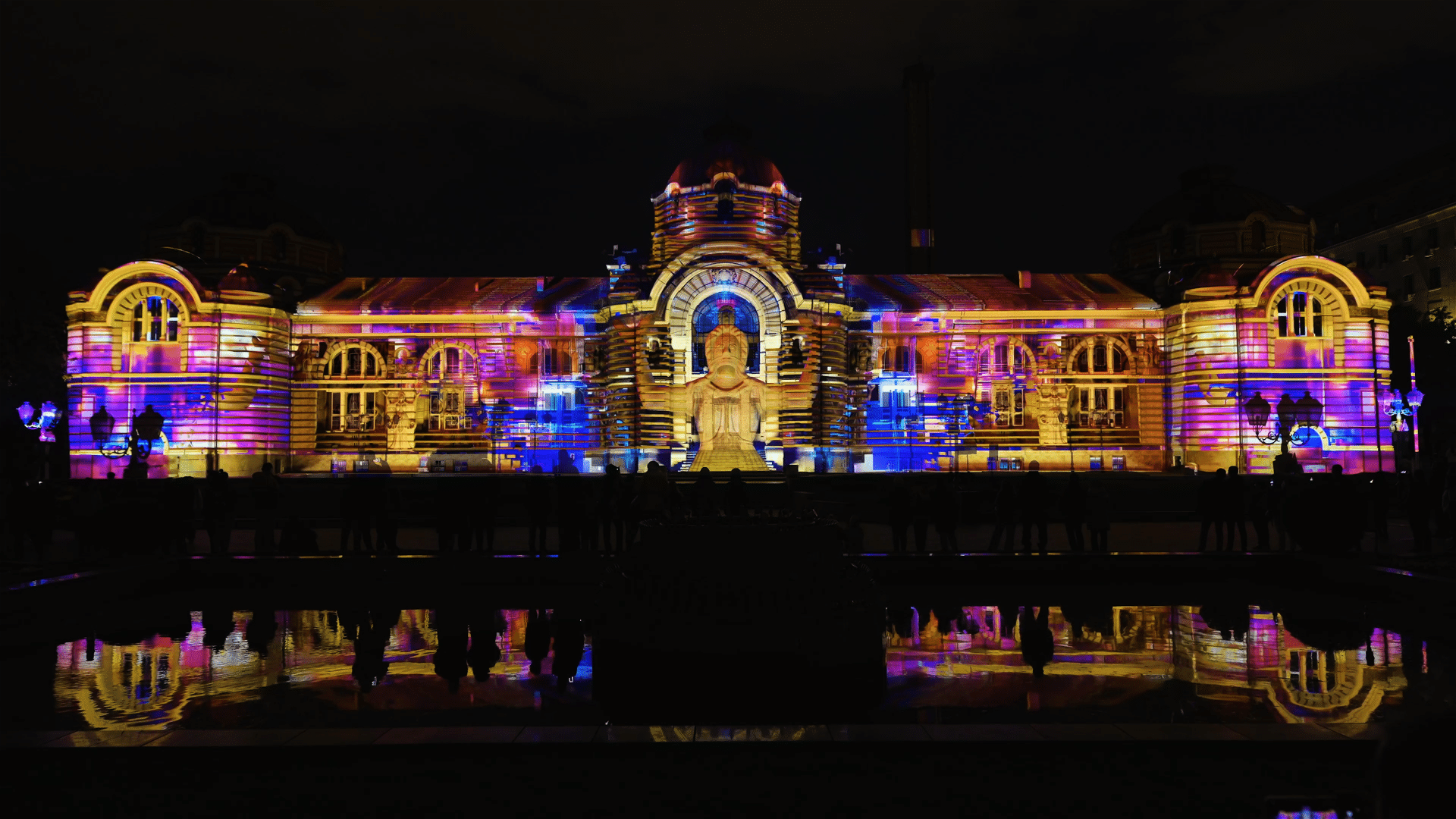 Двадесет и две светлинни творби ще преобразят София и ще