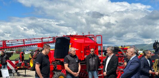 Георги Тахов