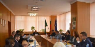 Консултации за състава на секционните комисии