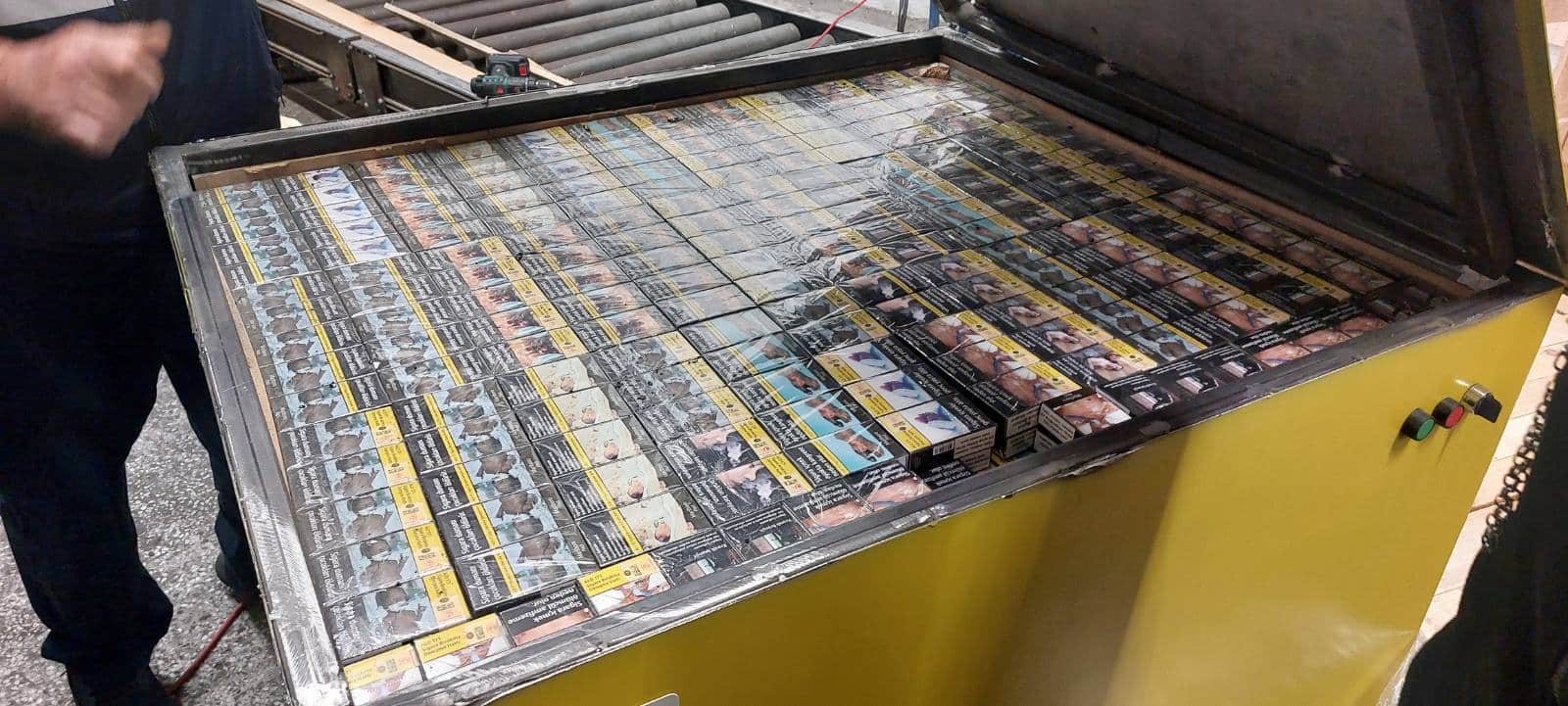 Контрабандни цигари Снимка Агенция Митници 571 200 къса 28 560 кутии