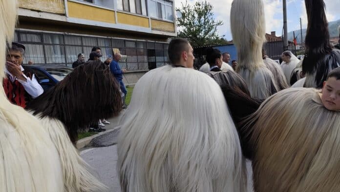 Кукери