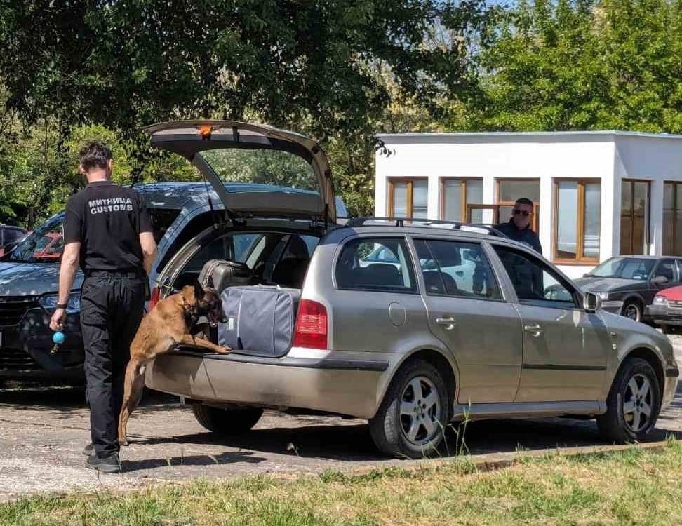 20 годишнината на Школата за митнически кучета на Агенция Митници намираща
