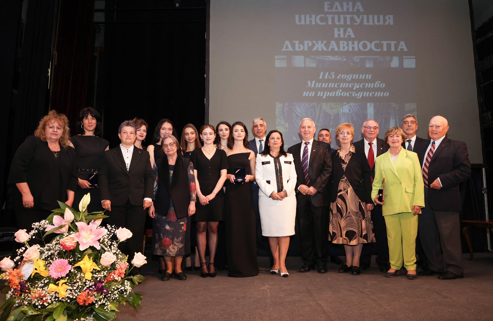 Вълнуващо е да си министър в момент когато Министерството на