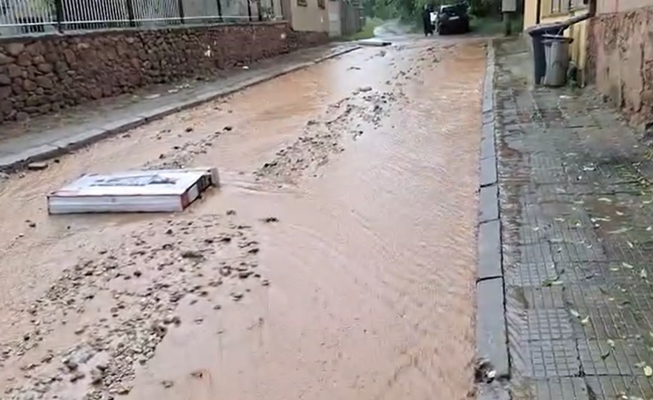 Наводнение Снимка Скрийншот от видео
Жителите на Татар махала в Нови