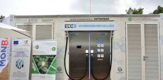 Откриването