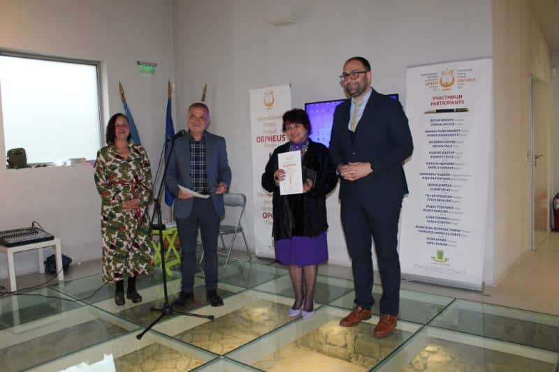 Българската поетеса Мирела Иванова е носителят на Голямата награда Орфей