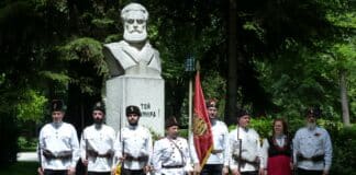 Поклонение