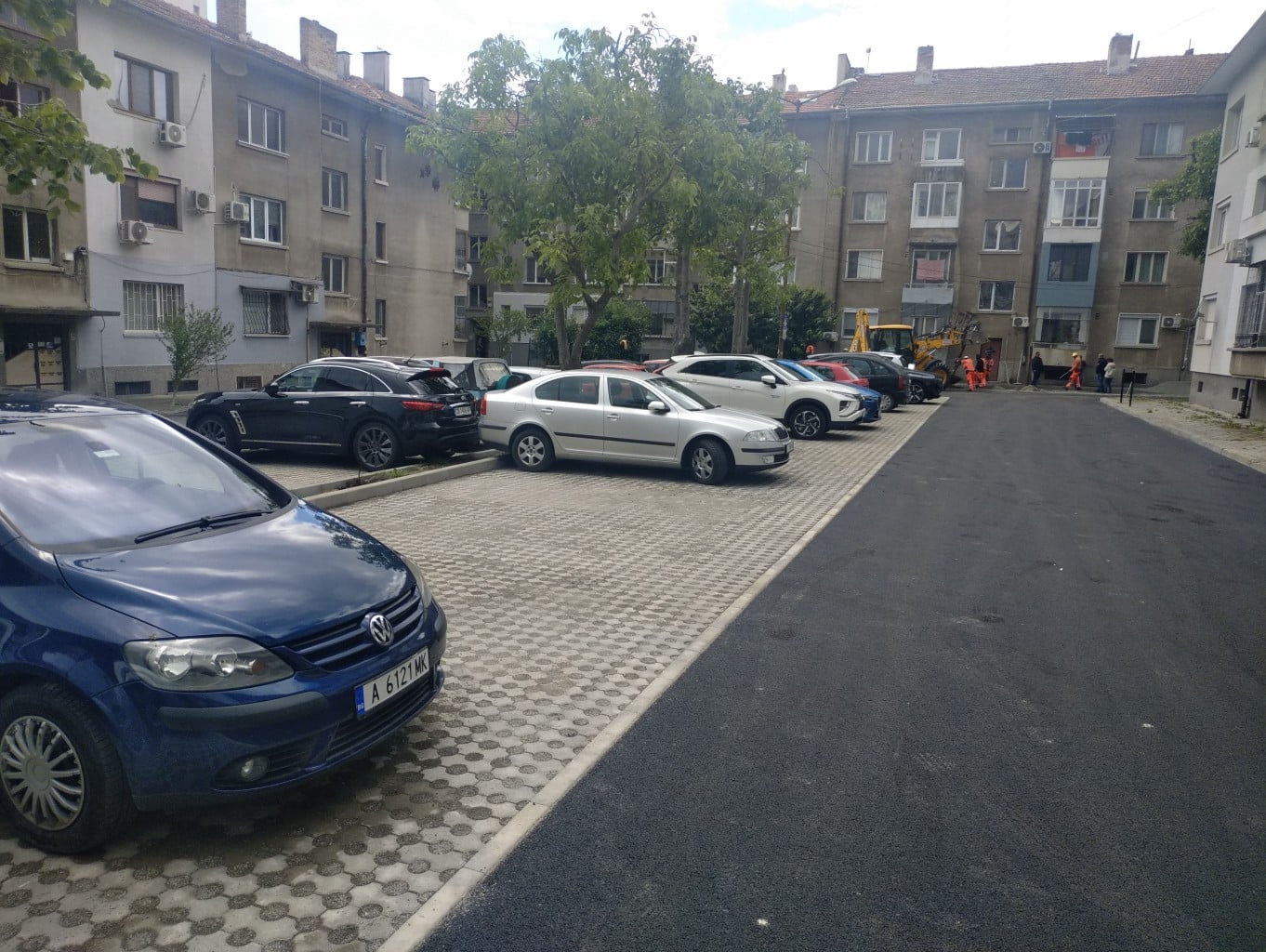 Приключва работата в пространството заключено между улиците Цар Симеон Поп