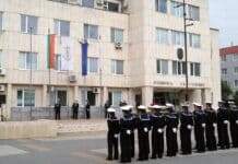 Ритуал по издигане на знамената