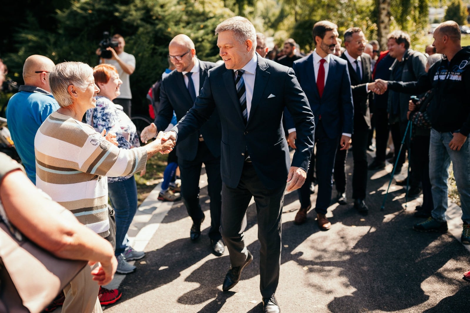 Словашките политици призоваха за спокойствие в централноевропейската страна след като