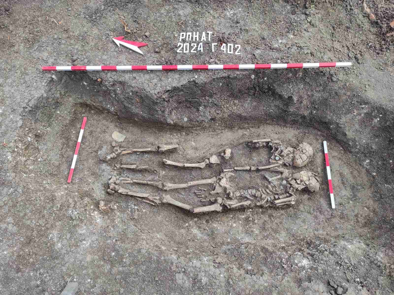 Останки на човек, висок поне 2,20 метра, са били намерени
