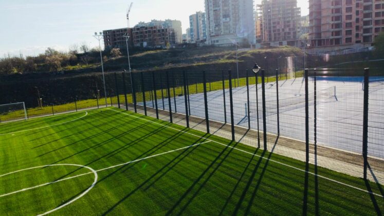 Спортните игрища