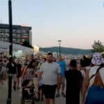 Туристи в "Слънчев бряг"