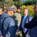 Заместник-кметът с протестиращите