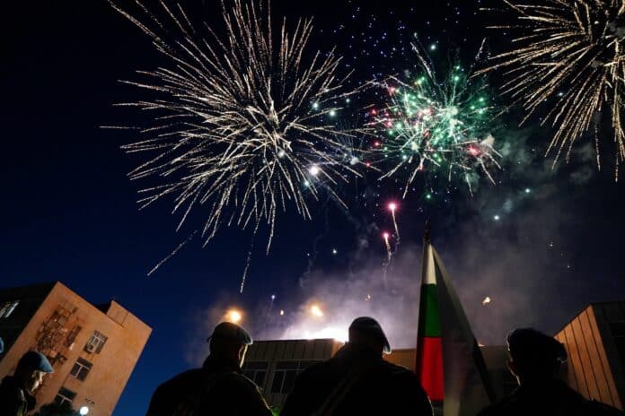 Заря в Пещера