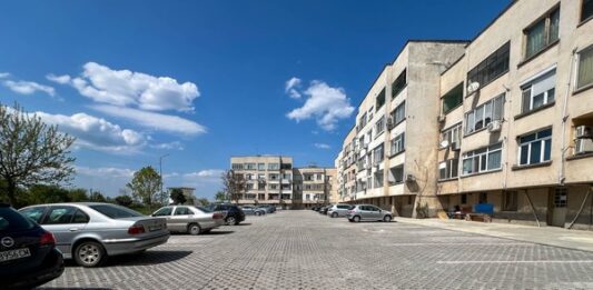 ж.к. "Възраждане"