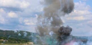 Демонстрационна стрелба