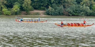 Драконови лодки