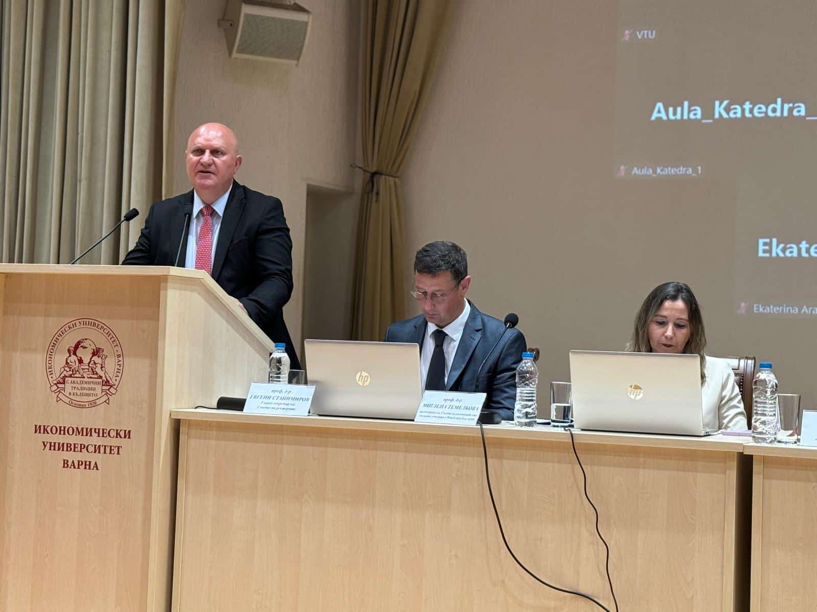 Контактна група между Министерството на образованието и науката и Съвета